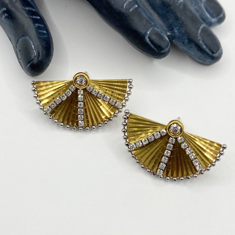 NEW Gold Fan Shaped Rhinestone Statement Earrings - Picture 5 of 8